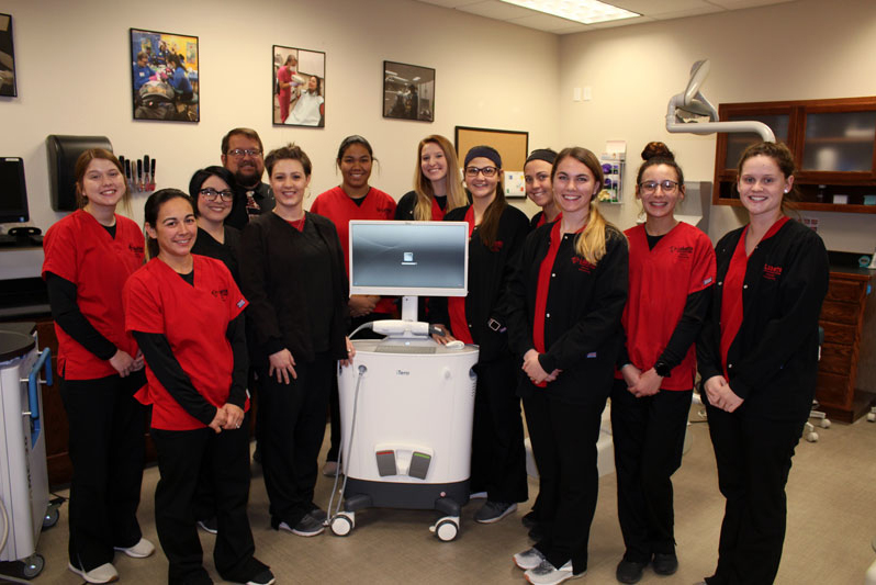 Herron Donates Imaging Machine to Labette Dental Program